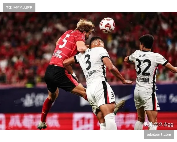 赛季初开球直接踢出边线现象增多，球队注重前场界外球争夺